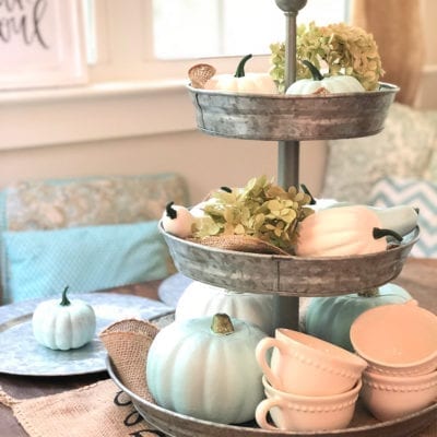 Easy Chalk Painted Pumpkins