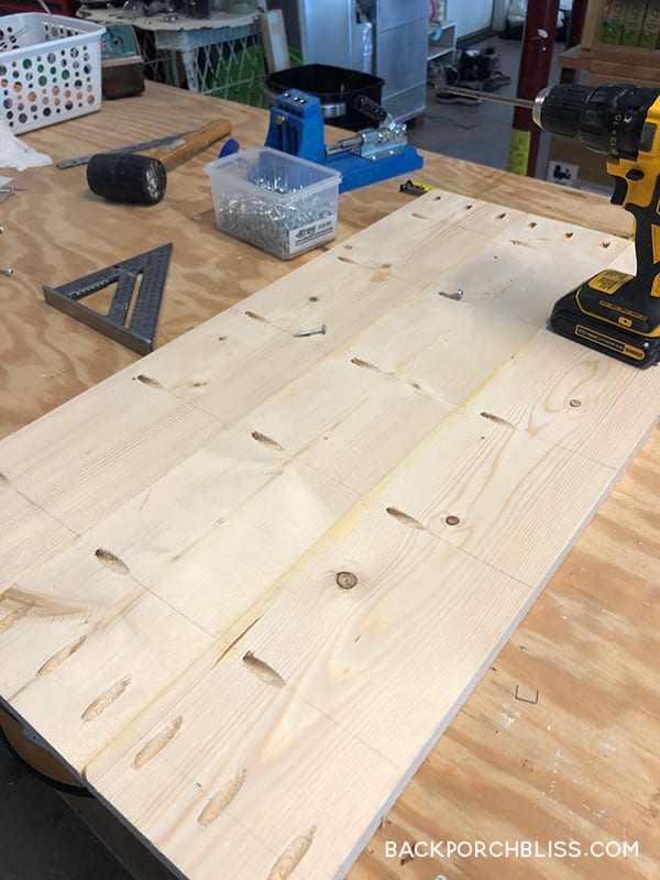 assembling desk tray
